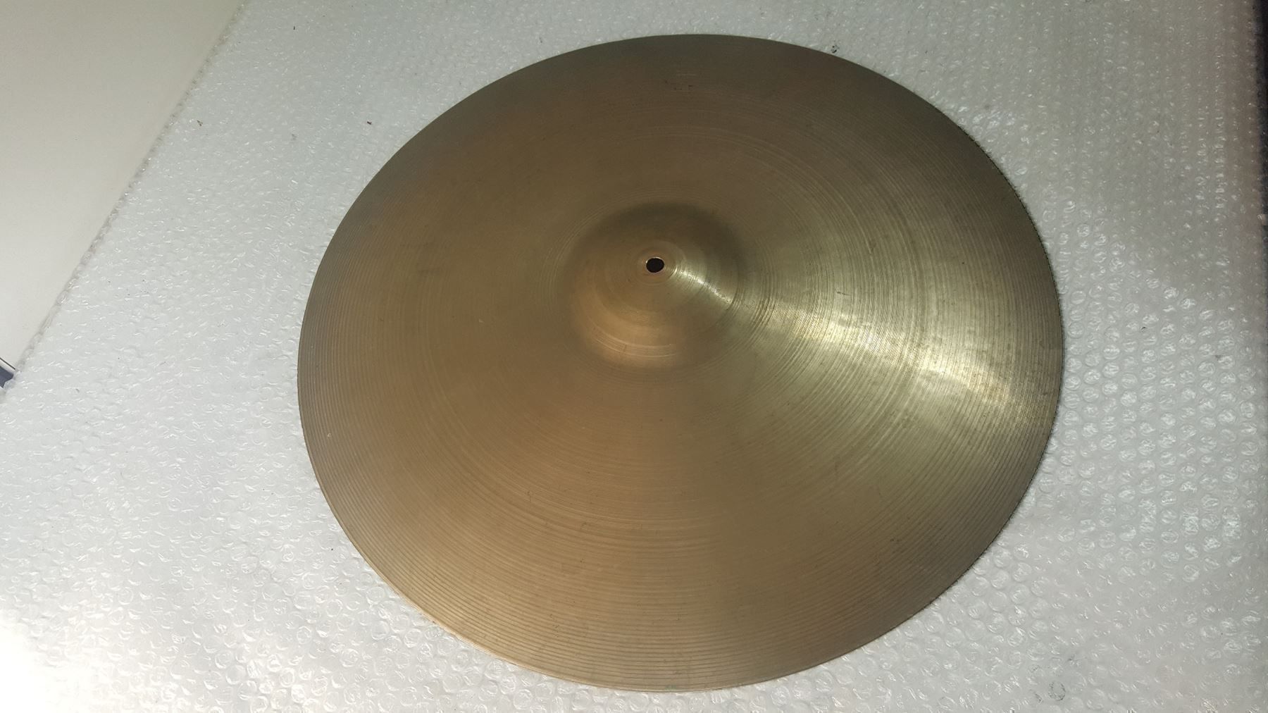 Zildjian Instruments de musique: 20" Ride Zildjian Avedis – D'occasion à Glattbrugg par Swissmusik