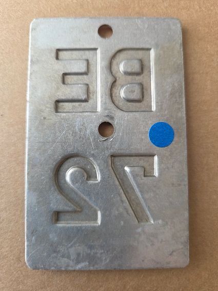 Sachs Insegne: Velonummer BE 72 plaque velo – Usato da Schenkon venduto da Uhu007 1