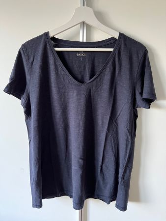 T-Shirt mit V-Ausschnitt, weit geschnitten Gr.L/44-46