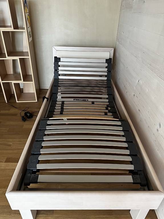 Betten: Verstellbares Einzelbett – Gebraucht aus Luzern von cafa2000 2