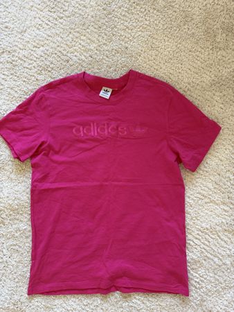 T-shirt Adidas rose taille S/M très bon état