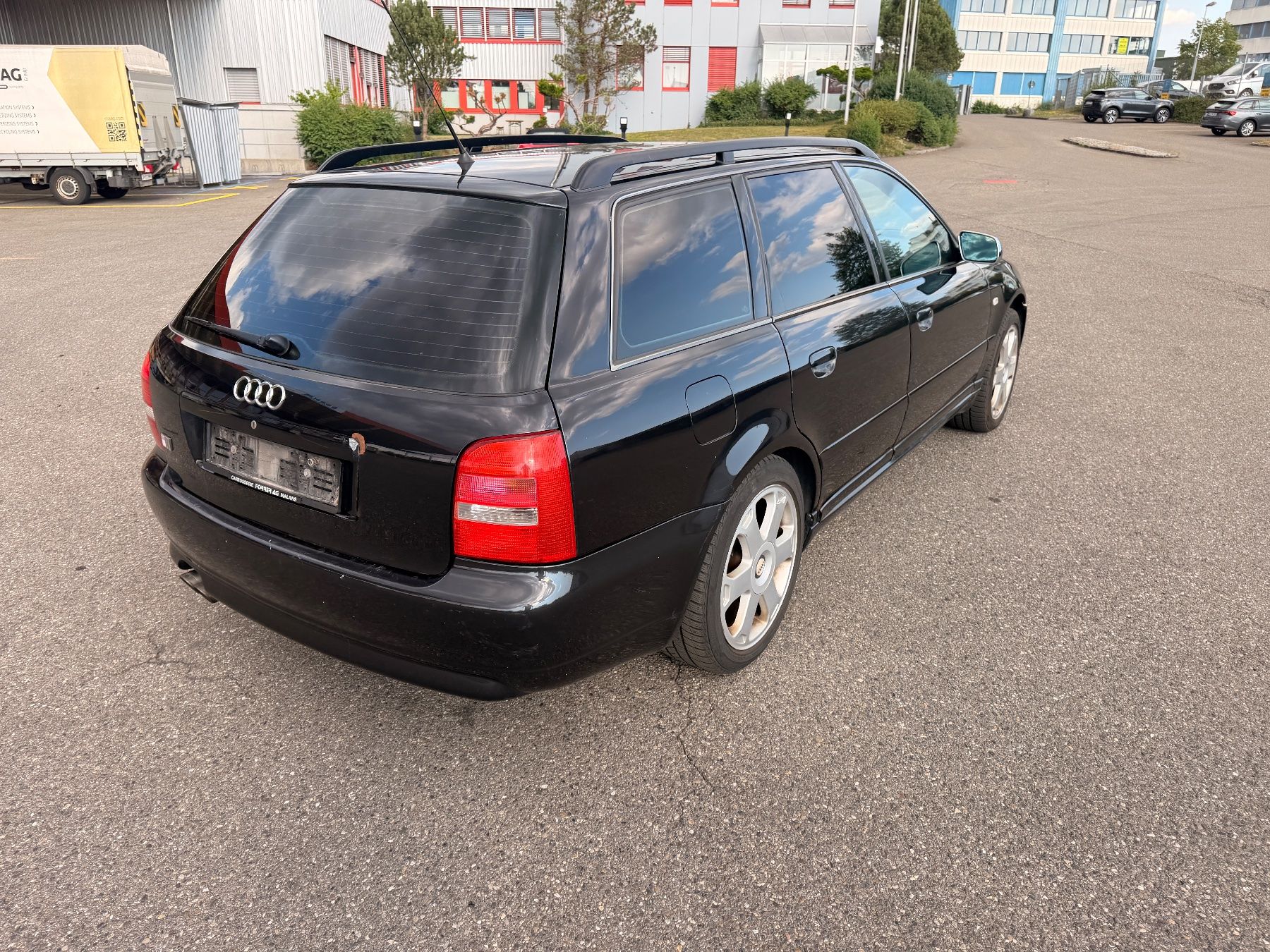 Audi Autos: AUDI S4 2.7 V6 Bi-Turbo Avant quattro – D'occasion à Oberglatt ZH par Mario_Cold 2