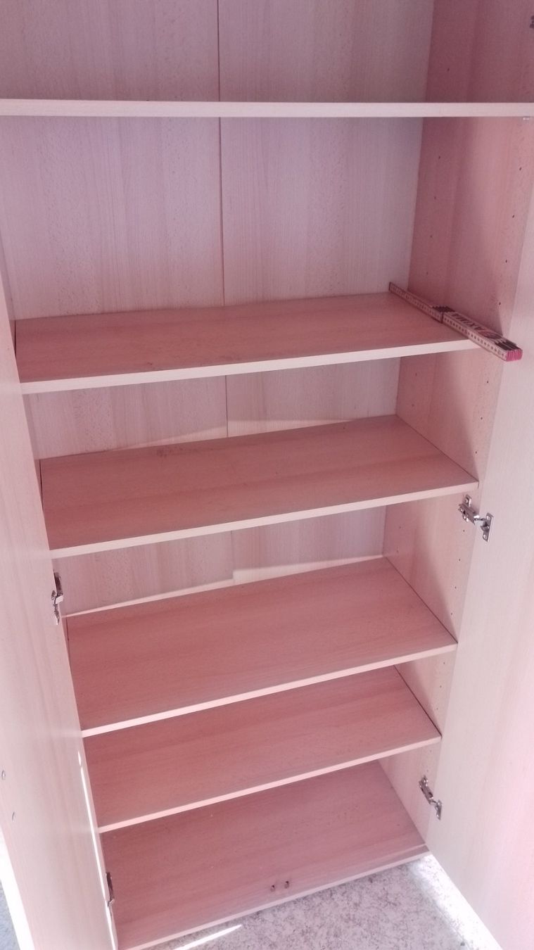 Armoires: Schrank – D'occasion à Marbach LU par por-295 2