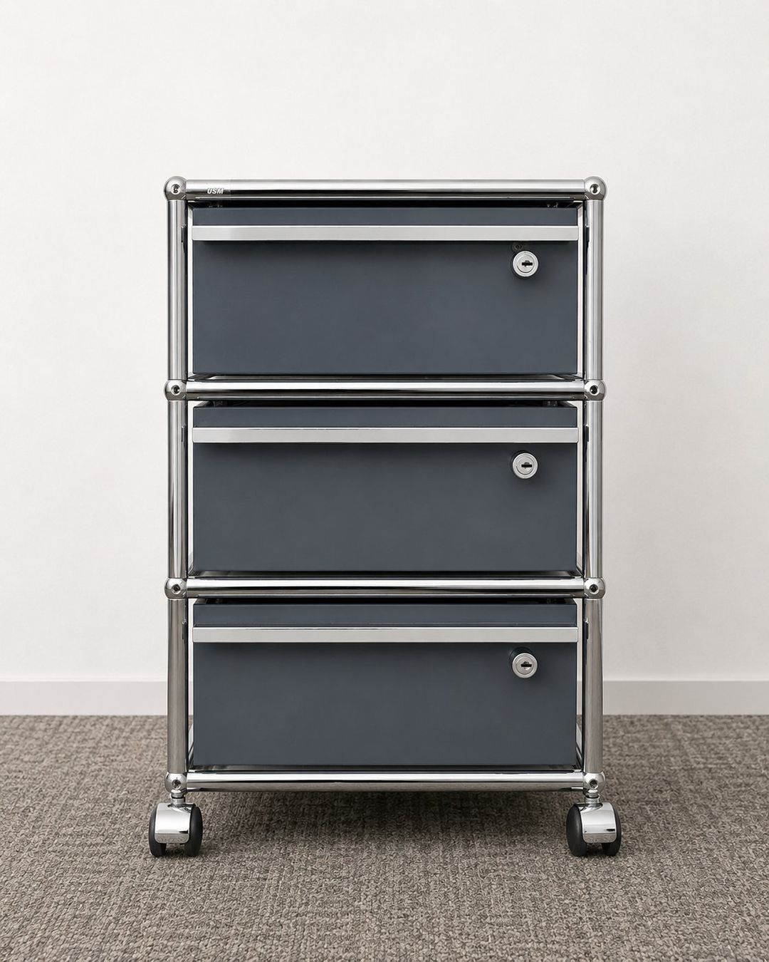 USM Cassettiere: USM Haller Rollcontainer / Schubladenschrank grau – Usato da Zürich venduto da ami_6gd6
