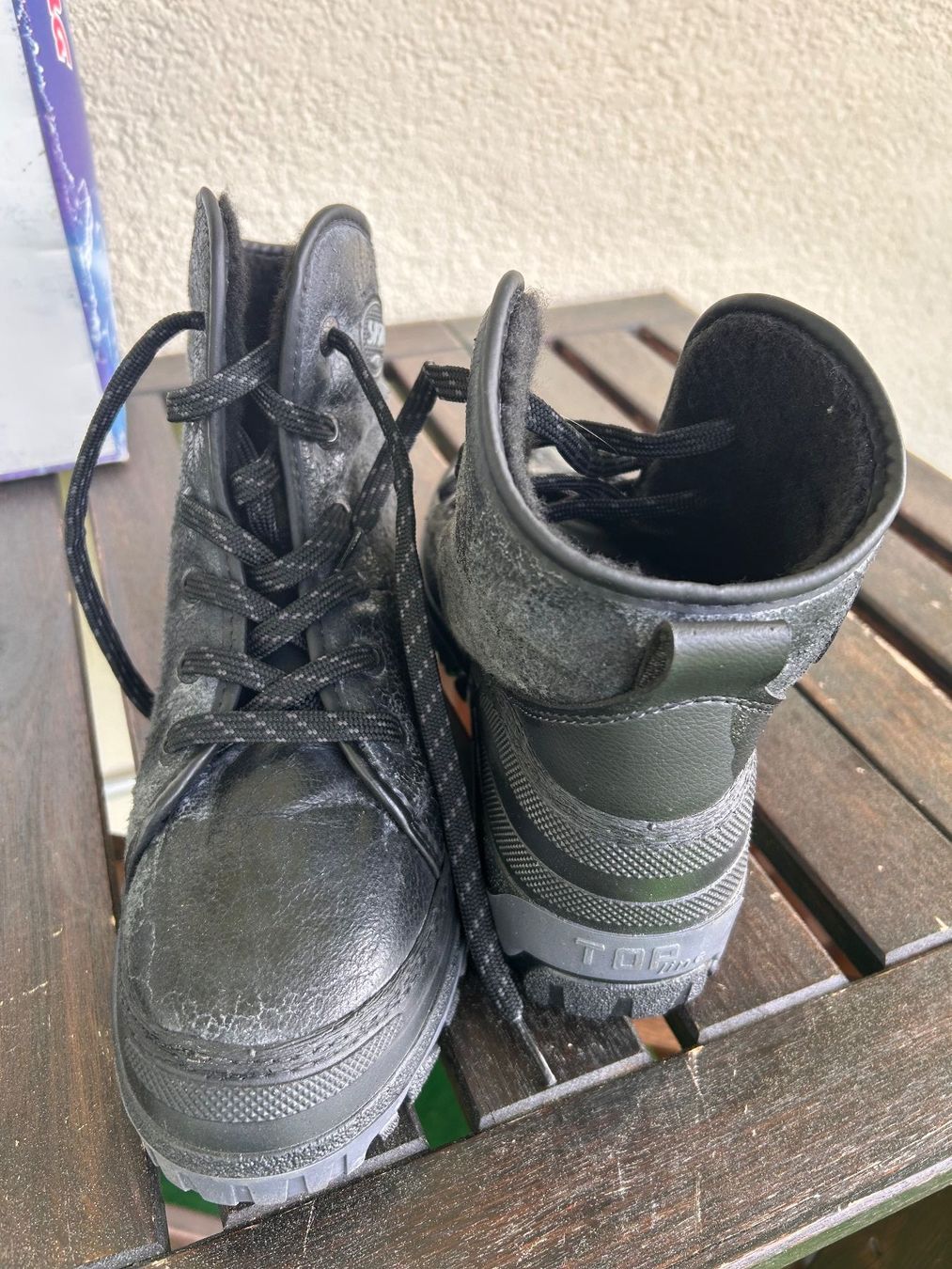 Scarpe da uomo: Arbeits oder Winterschuhe  Grösse 44 – Nuovo (secondo la descrizione) da Aristau venduto da WalterM06 7