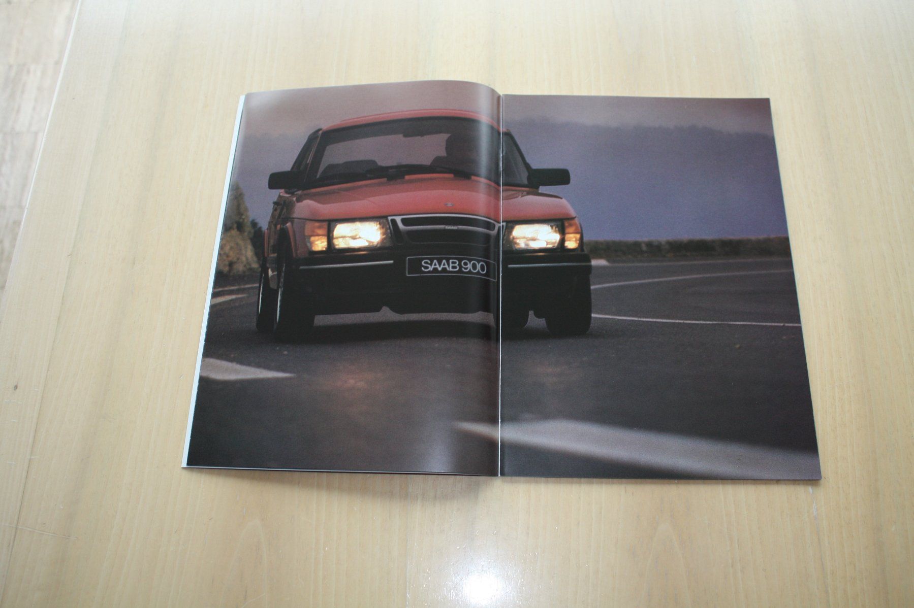 Saab Documenti: Saab 900/900i Prospekt 1986 – Usato da Wikon venduto da erwin400 3
