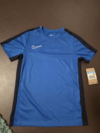 T-Shirt Nike Kids blau Grösse M mit Etikette neu