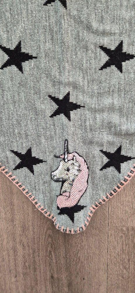 Sonstige Mädchenkleider: Schal (mit Einhorn und Sternen) – Gebraucht aus Buttisholz von sico20 3