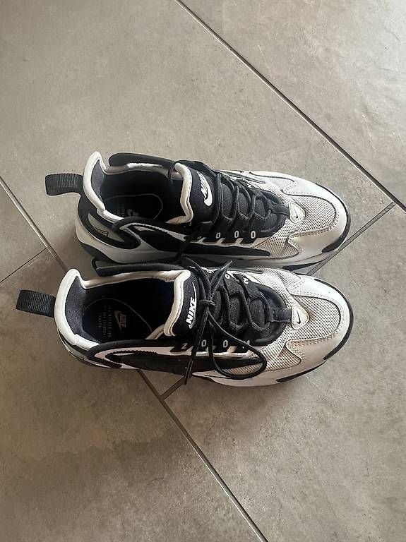 Scarpe da uomo: Nike Zoom 2k Schwarz/Weiss – Usato da Zürich venduto da bekkabra 1