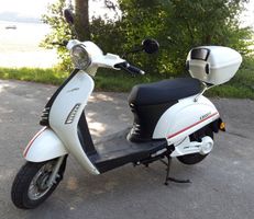 e-Roller Luxxon E3000, 45 km/h, 3 kW