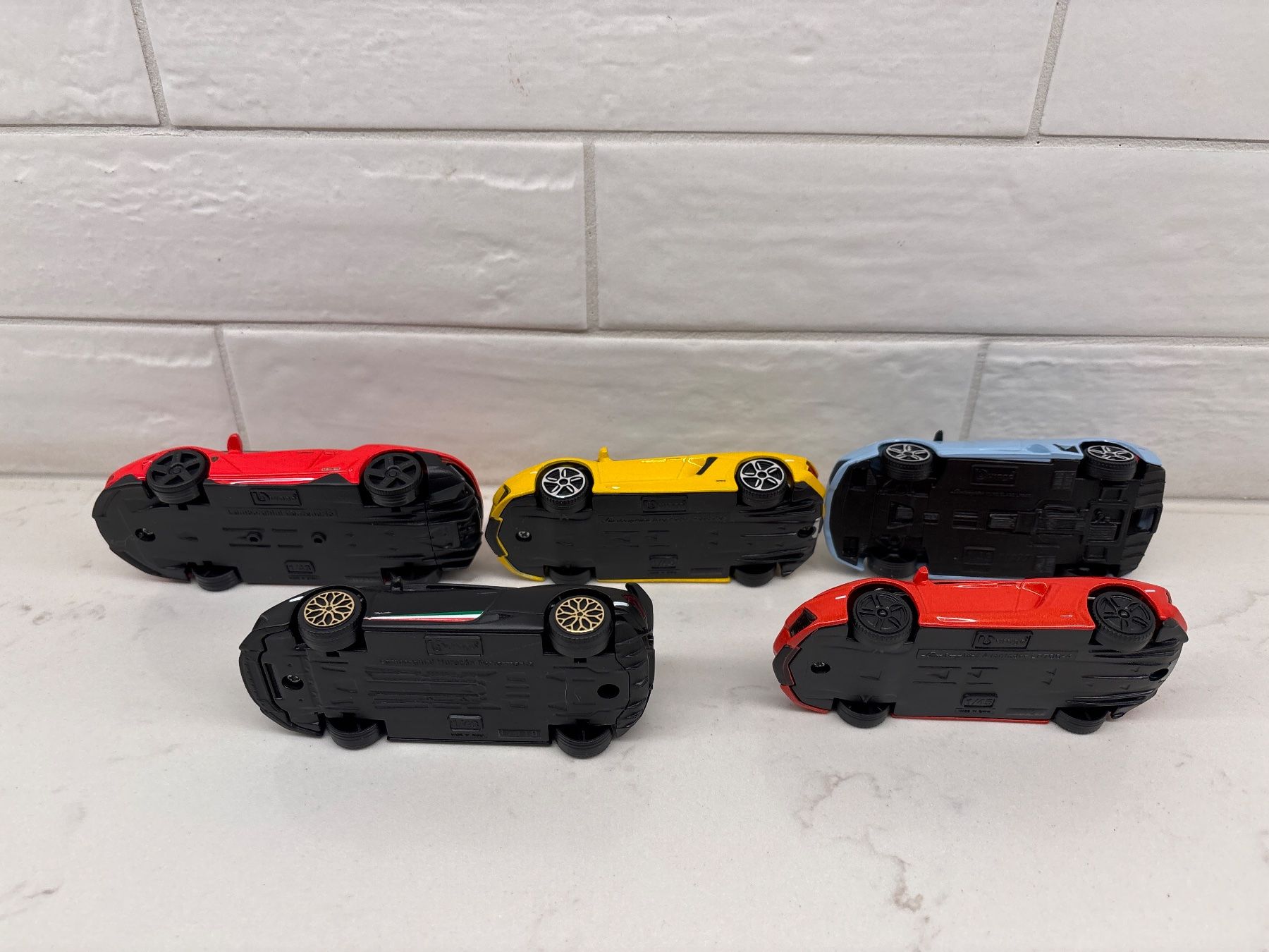 Bburago Modellini d'auto: B BURAGO 5x Lamborghini 1/43 – Usato da Gollion venduto da Hampton 2