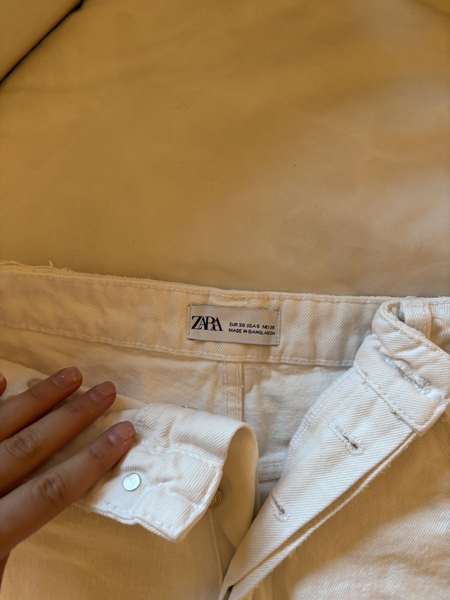 Zara Jeans: ZARA Damen Shorts – D'occasion à Zürich par Flo021000 1
