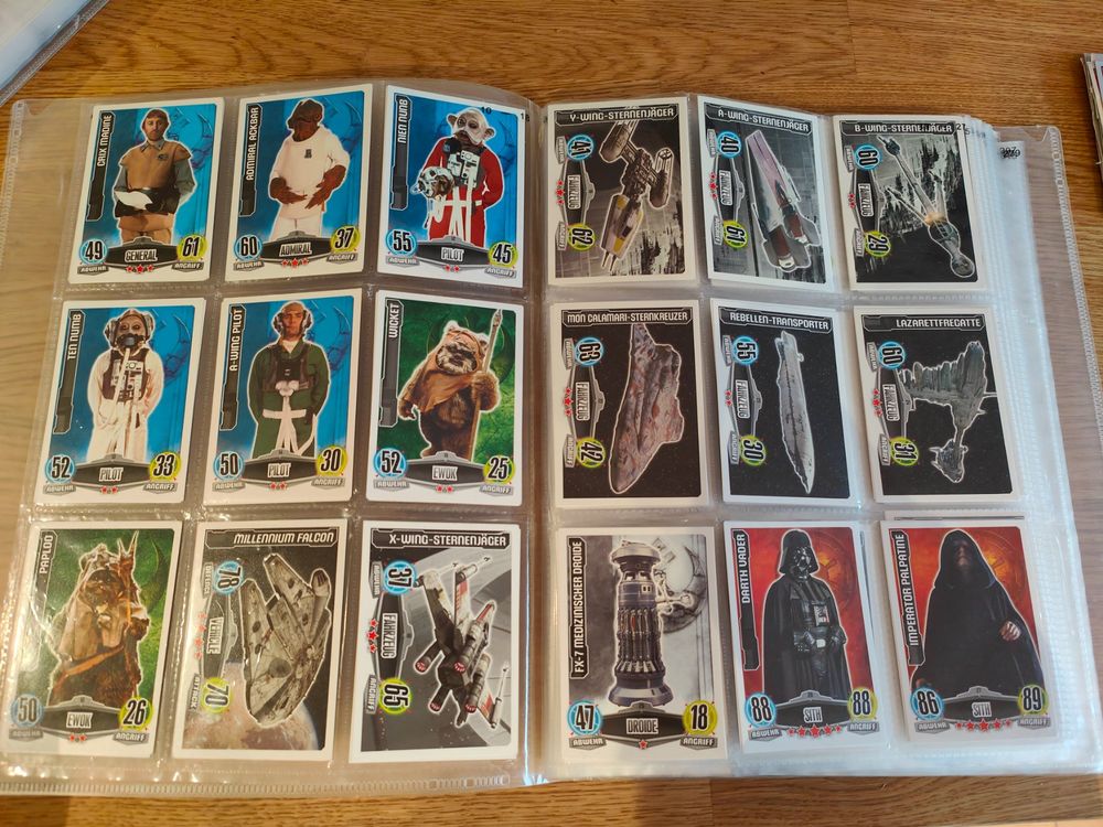 FAMOV2 Star Wars Force Attax Movie Cards Serie 2 – Komplettset 240 Karten + Sammelalbum