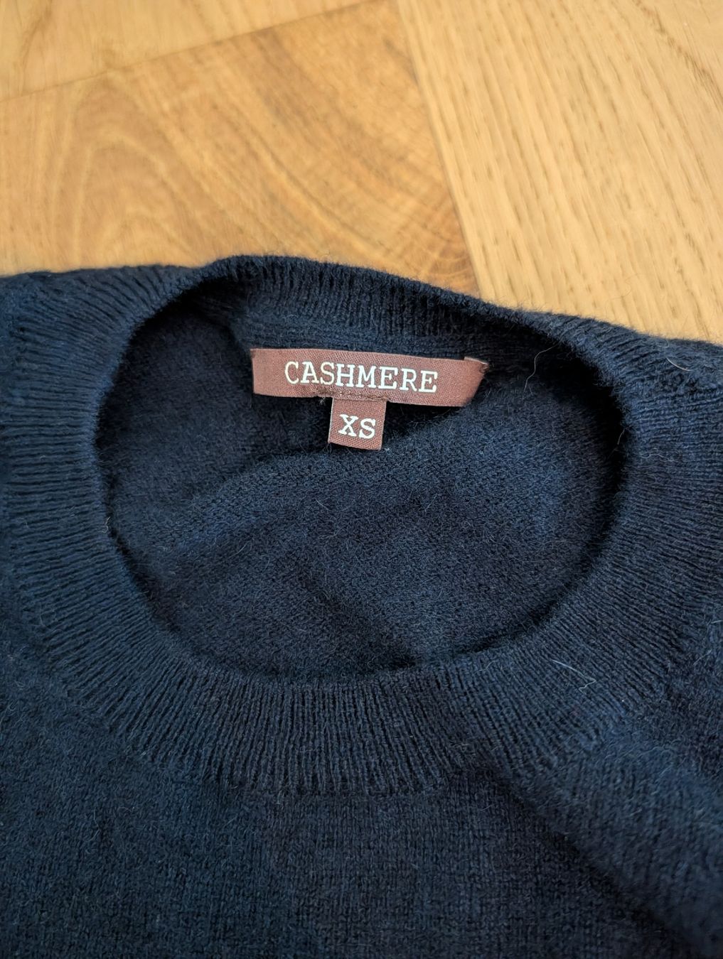Pulls & Sweat-shirts: Dunkelblauer Kashmir Pullover – D'occasion à Weinfelden par AleKa5 2