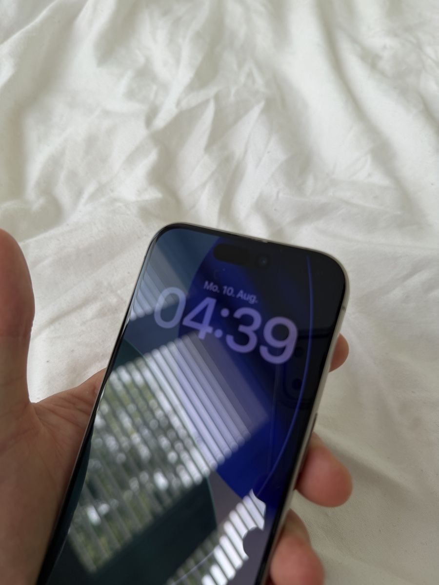 Apple Handys / Smartphones: iPhone 15 Pro Display like new – Gebraucht aus Zillis von elera 2
