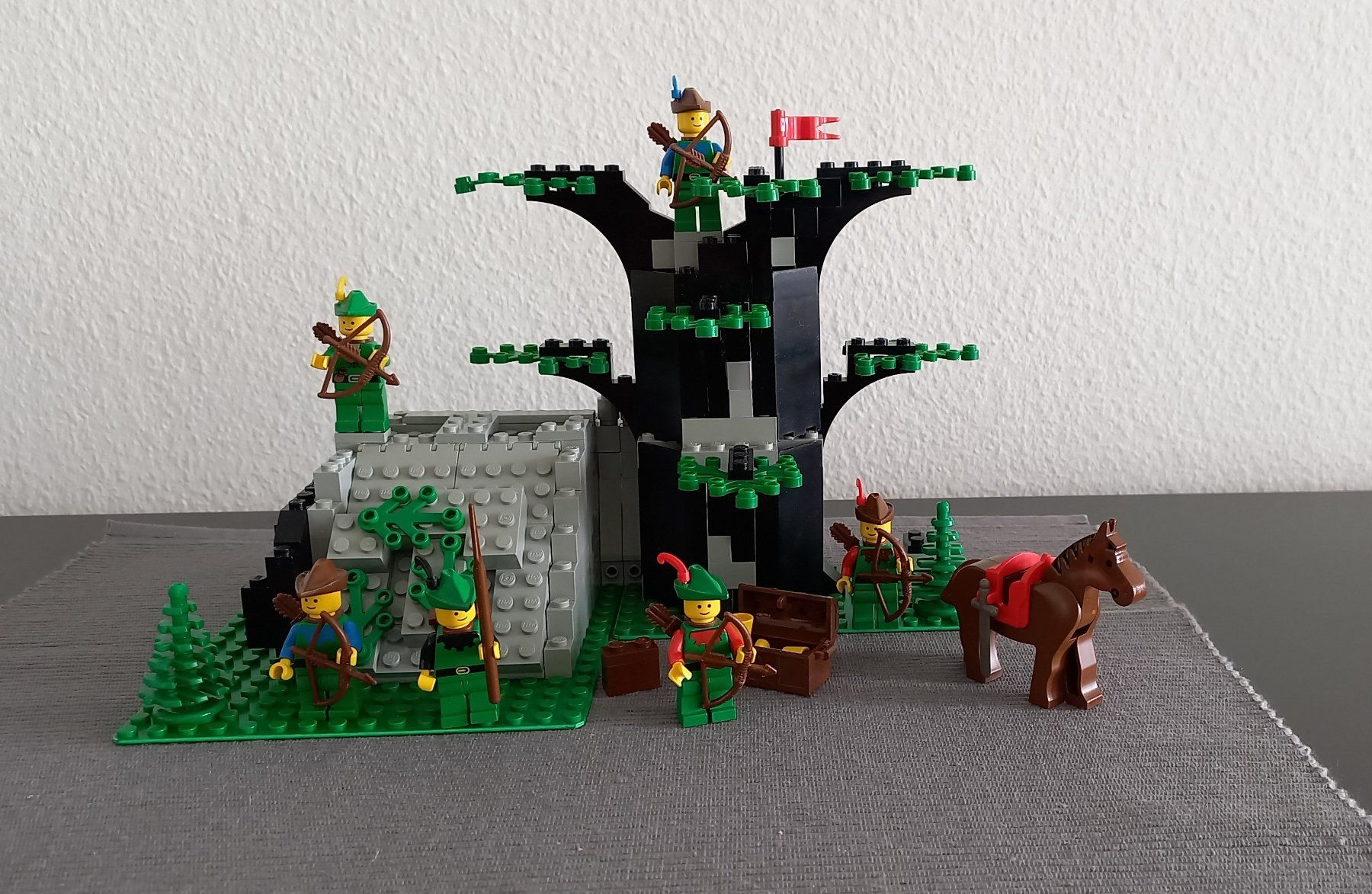 Lego Spielzeuge: Lego Forestmen 6066 – Gebraucht aus Emmenbrücke von poros221