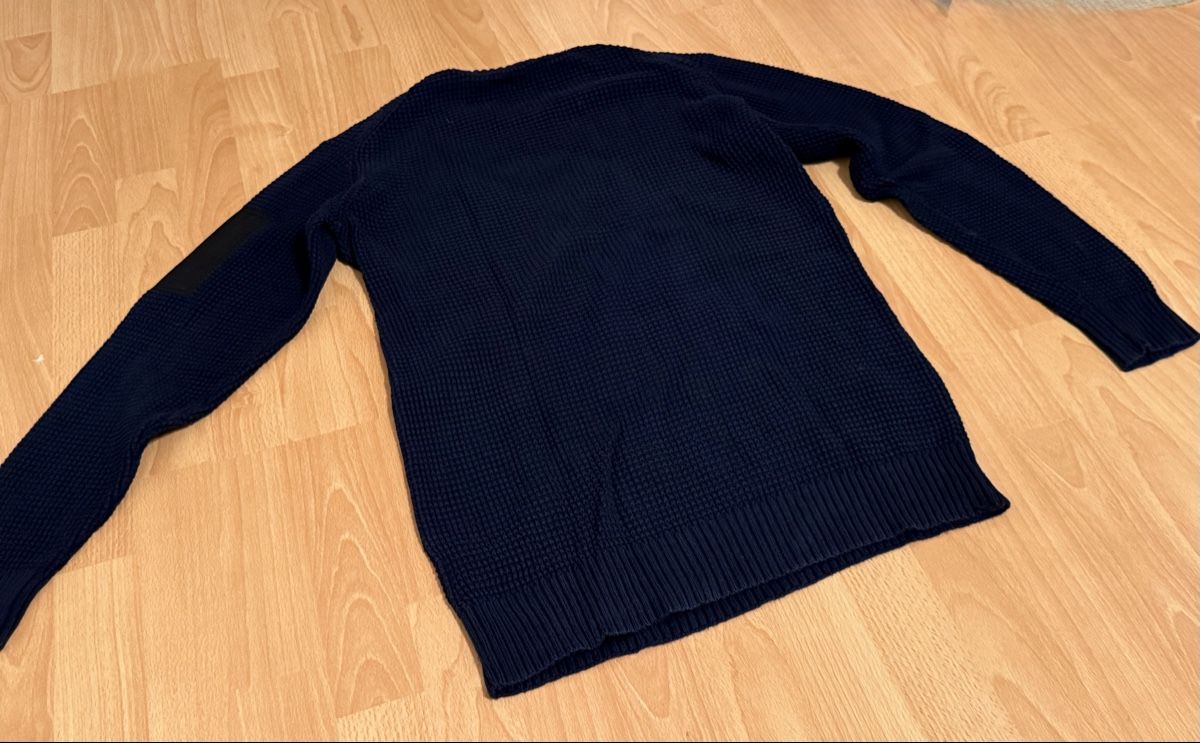 Lotti & Set di vestiti: Pullover Lot – Usato da Chur venduto da Tsambiko 7