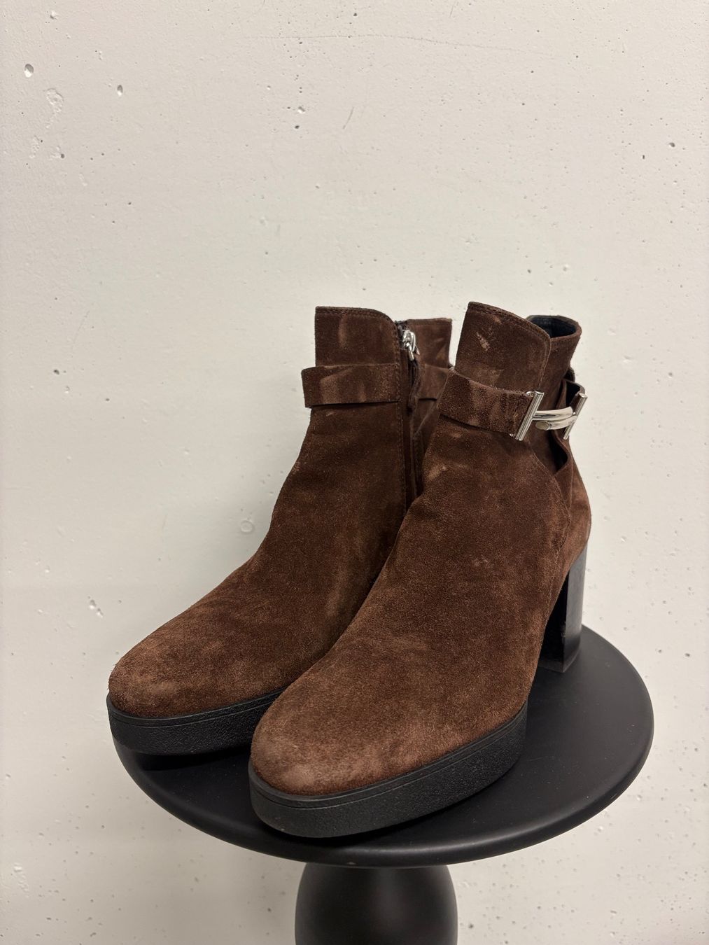 Tod'S Scarpe da donna: Tod's Stiefeletten Gr. 39 / 38.5 Braun Wildleder – Nuovo (secondo la descrizione) da Regensdorf venduto da secondchancefashion 1