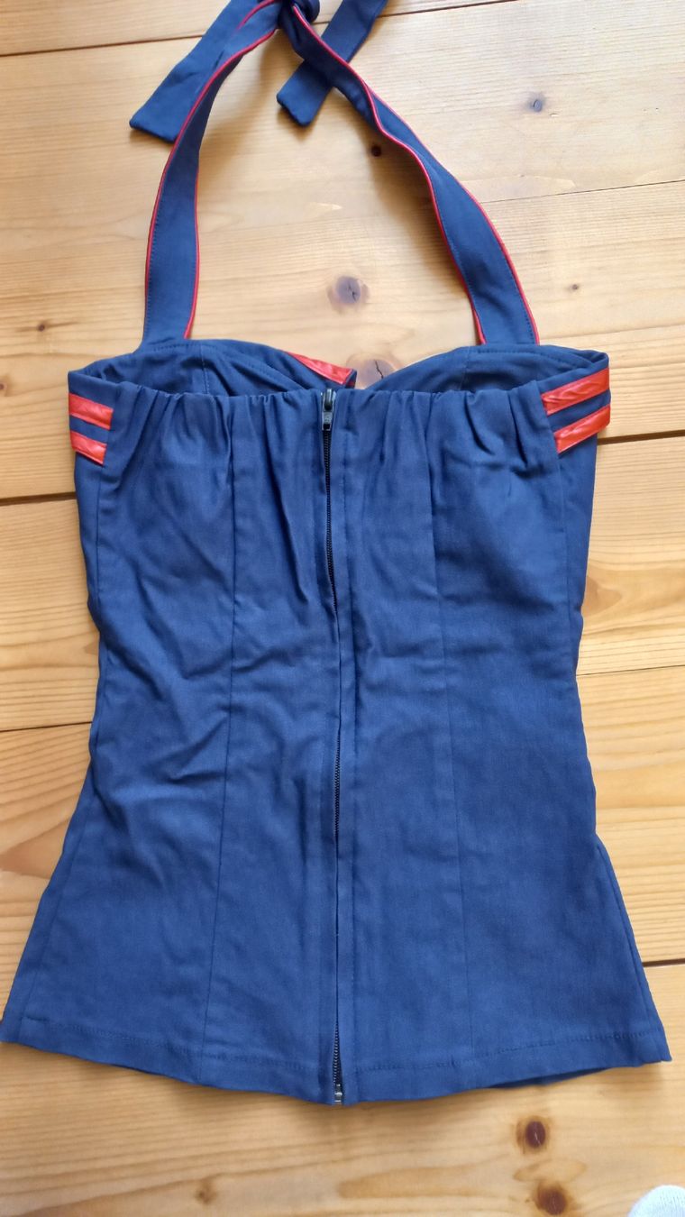 Lotti di vestiti: rockabilly top und shorts (S) – Usato da Buus venduto da ZinaidaR 2