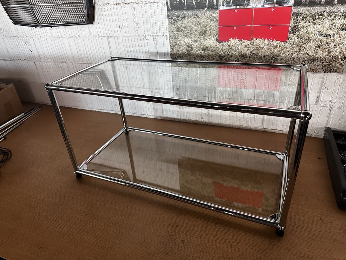 USM Scaffali: USM Regal Glas ab 333.-! – Usato da Starrkirch-Wil venduto da charlywatson 1