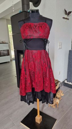 Schönes Cocktail-Kleid NEU