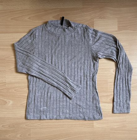 Ripp-Rollkragenpullover – Beige/Grau – Grösse M/XS – Chicoré