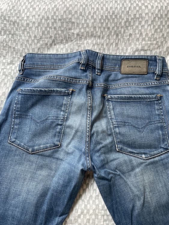 Diesel Jeans: Diesel Sleenker, taille 29/30, coupe slim-skinny – Usato da Coppet venduto da Len007 2
