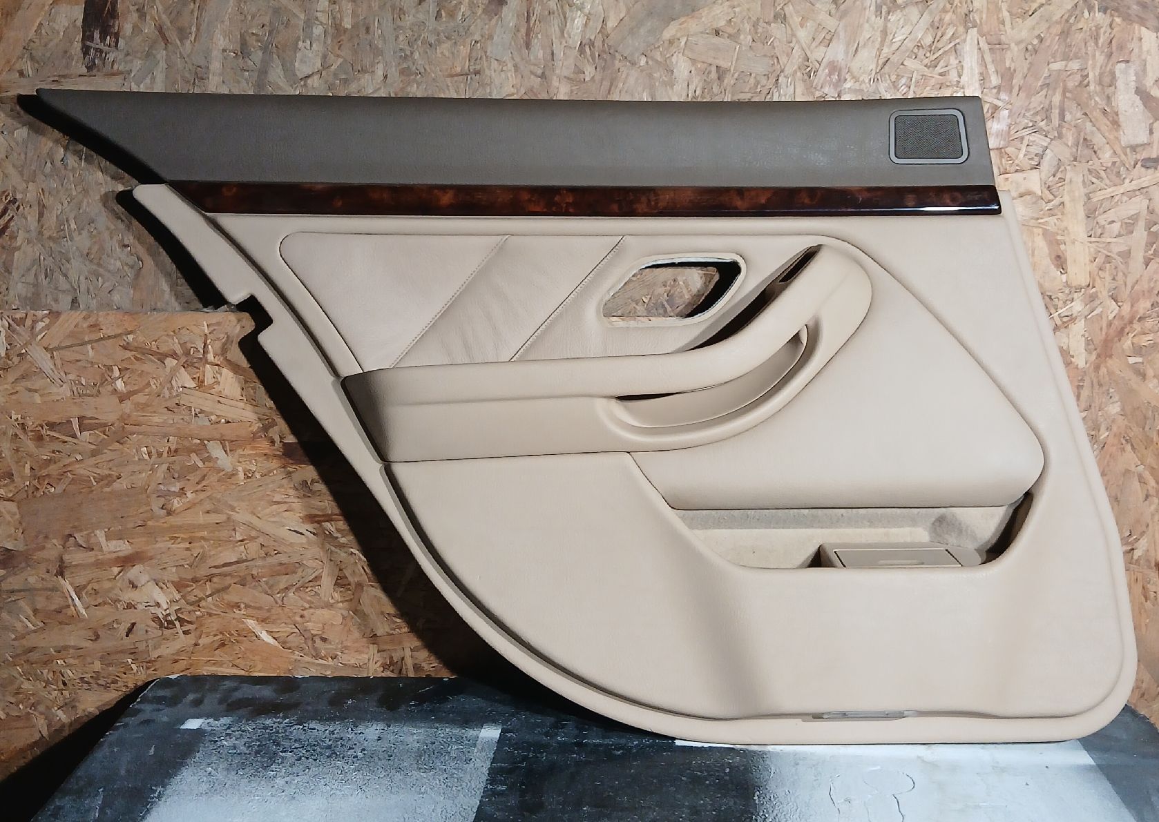 BMW Tutti pezzi di ricambio auto: Panneaux de portières BMW E39 540 – Usato da la heutte venduto da Auto-stock 5