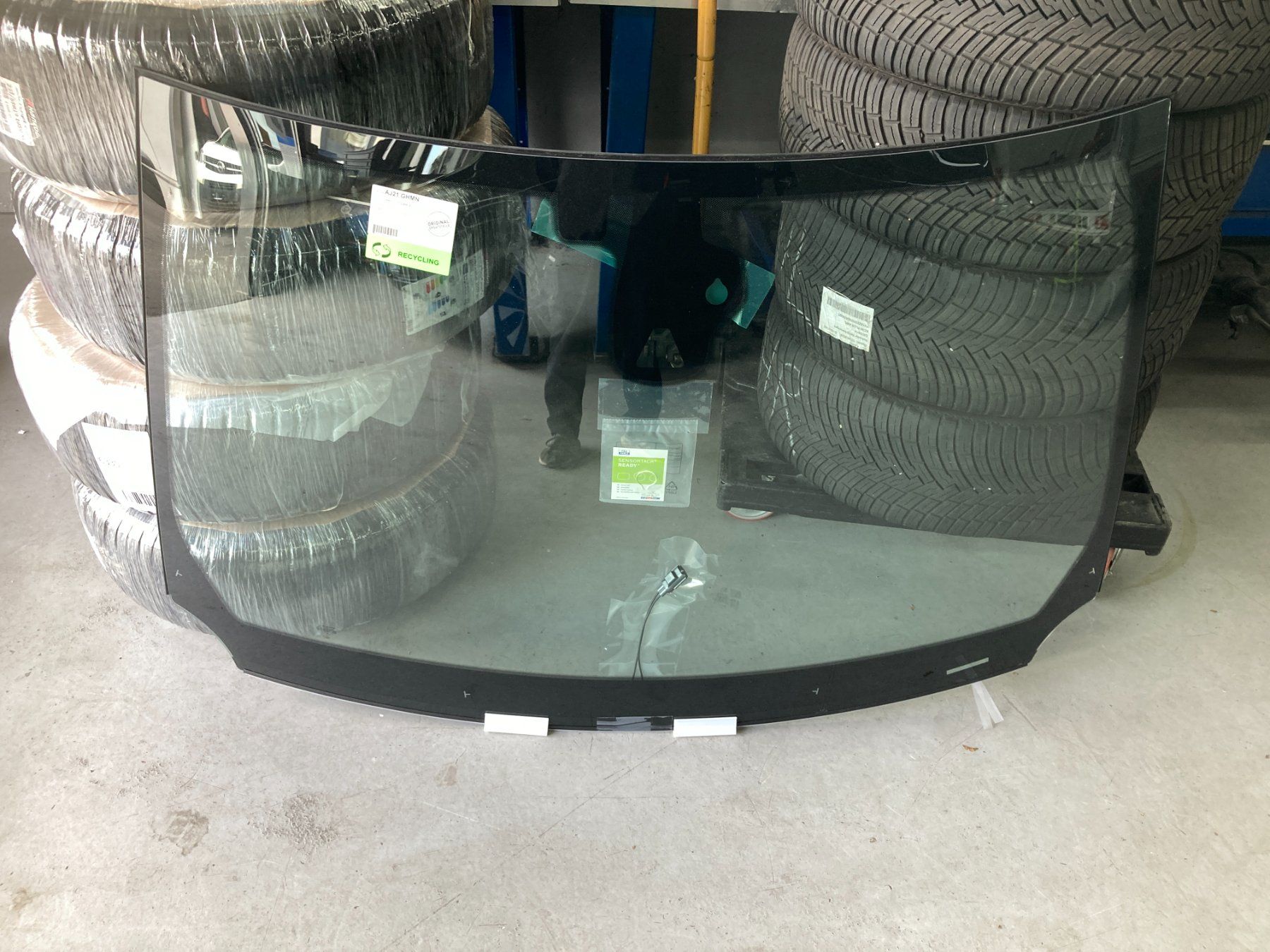 Jeep Tutti pezzi di ricambio auto: Windschutzscheibe von einem Jeep Compass 2018 – Nuovo e nell'imballaggio originale da Cham venduto da WB2223