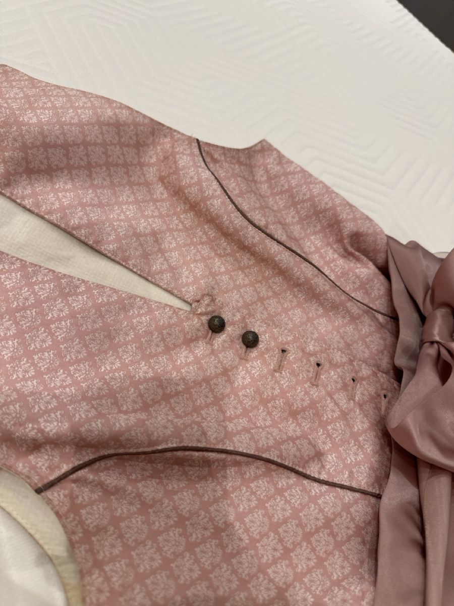 Krüger Kleider: Dirndl rosa bestickt, Krüger – Gebraucht aus Vaduz von berginz 2
