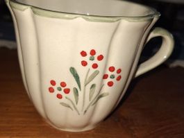 Hübsche Vintage Tasse mit Blumenmuster