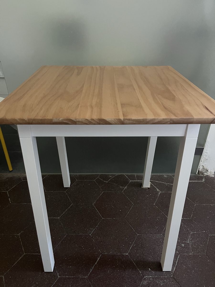 Tische: Ikea PINNTROP – Neu (gemäss Beschreibung) aus Basel von noe_2znk
