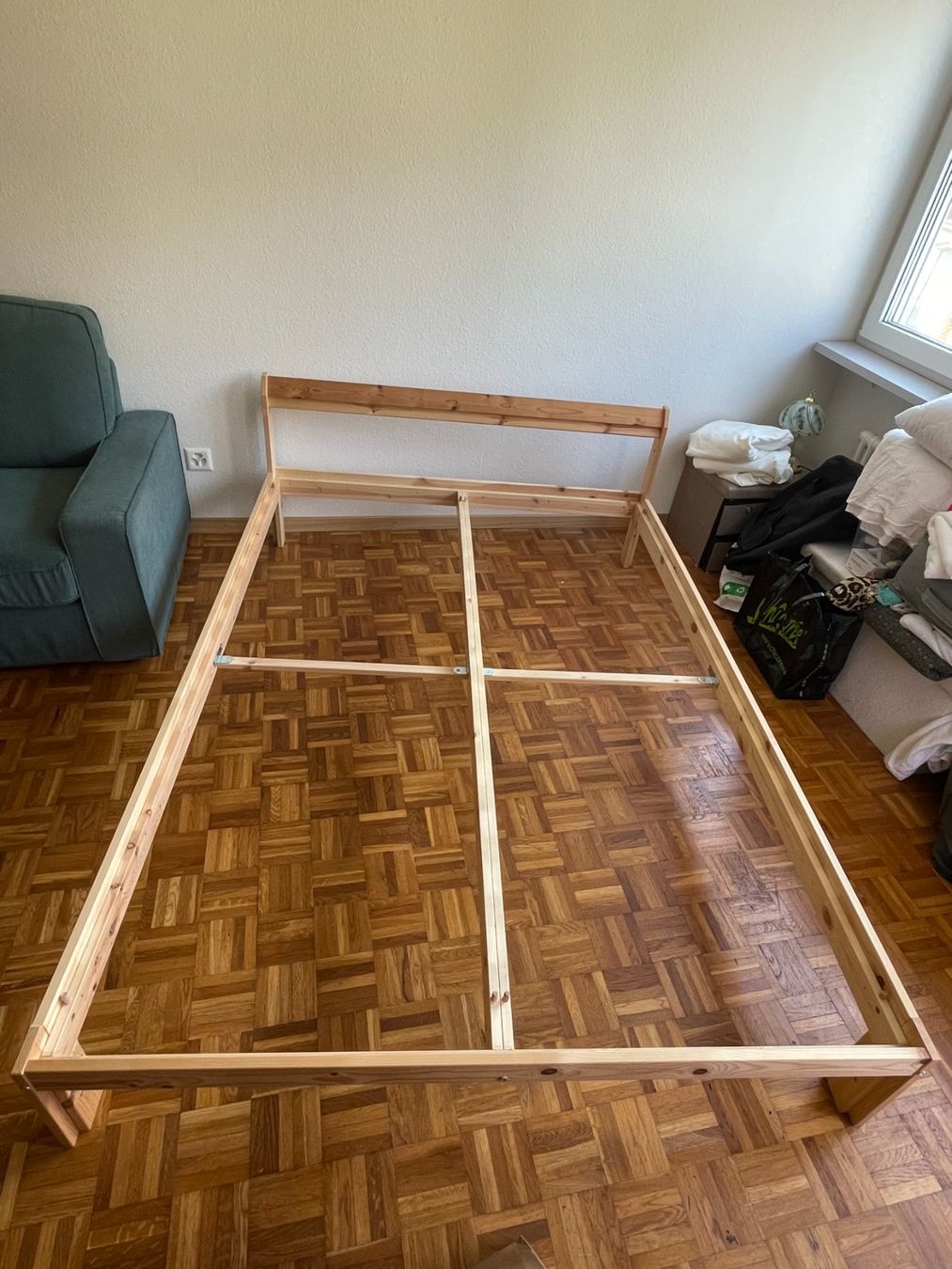 Ikea Letti: Neiden bed frame with slats – Usato da Basel venduto da sav_28lg 1
