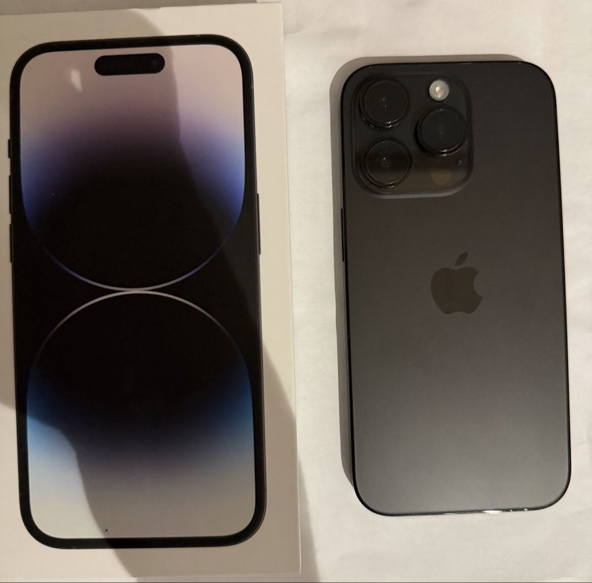 Apple Telefoni cellulari / Smartphones: iPhone 14 Pro space black guter Zustand – Usato da Seltisberg venduto da mic_677g 1
