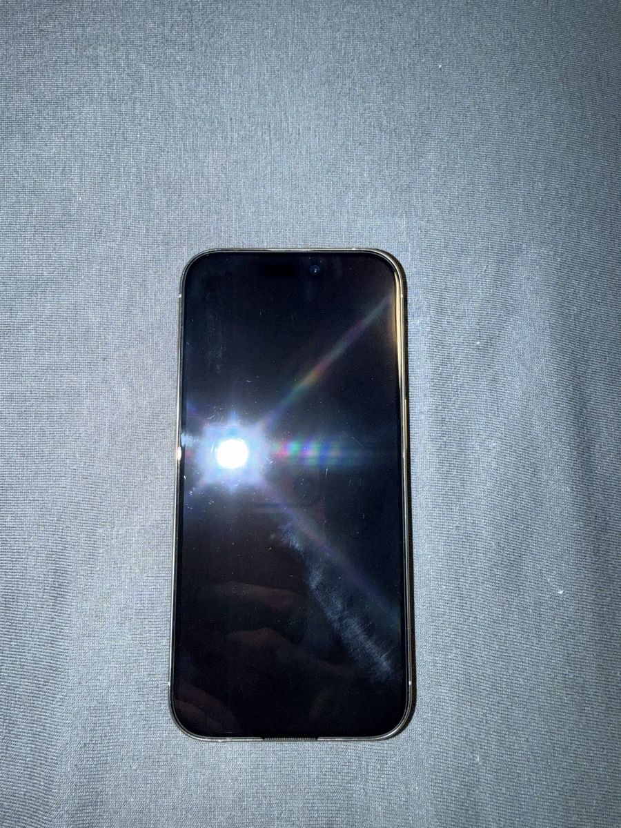 Apple Telefoni cellulari / Smartphones: Iphone 15 pro 256gb – Usato da Thörishaus venduto da David9the5rave