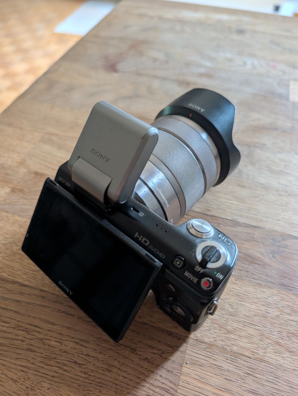 Sony Fotocamera: Sony NEX-5N + objectif 18-55mm OSS + accessoires complets – Usato da Cortébert venduto da xXRarkanXx 1
