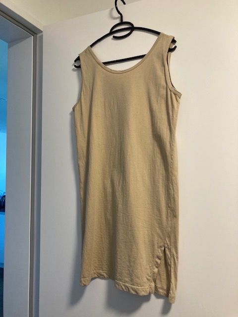 Negligees & Pyjamas: Nachthemd, beige, Krone ca. Gr.36/38 – Gebraucht aus Pfäffikon ZH von GZHDZV 2