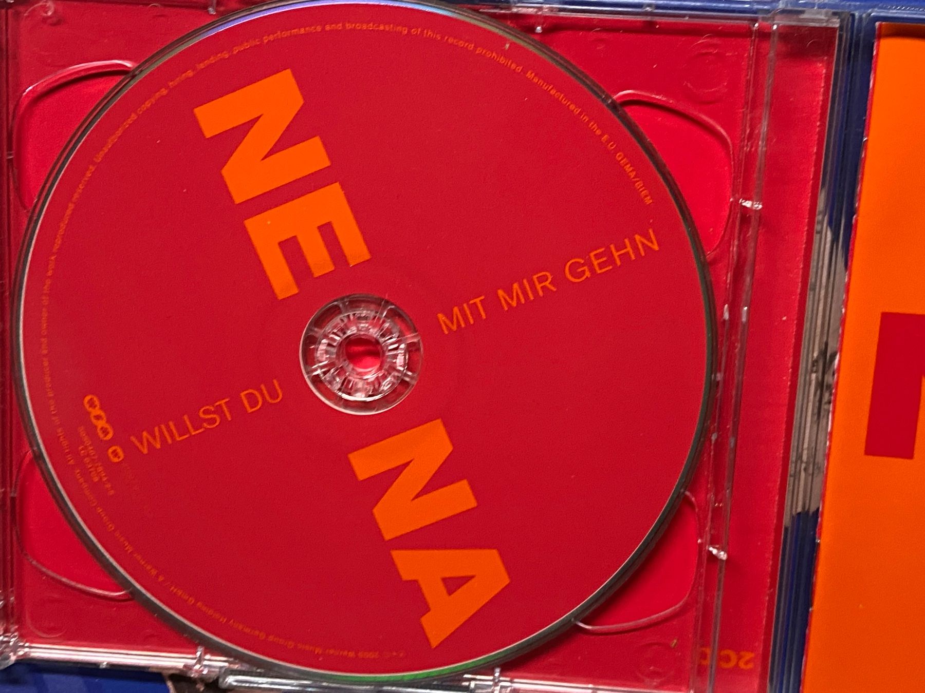 CD: Nena – Usato da Muri b. Bern venduto da AdidasCollector 2