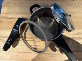 Schnell-/Dampfkochtopf WMF