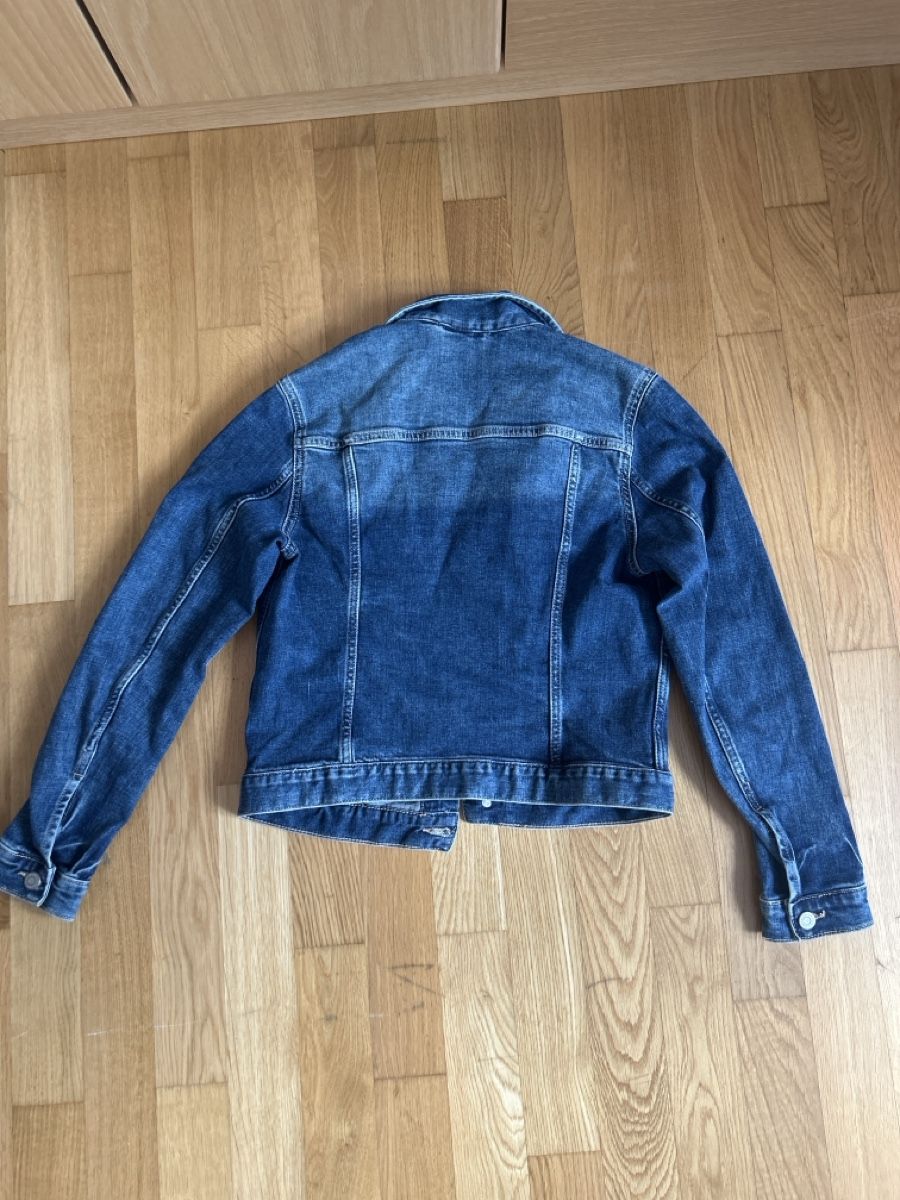 H&M Giacche: Jeansjacke – Usato da Alterswil FR venduto da kat_cfw8 3