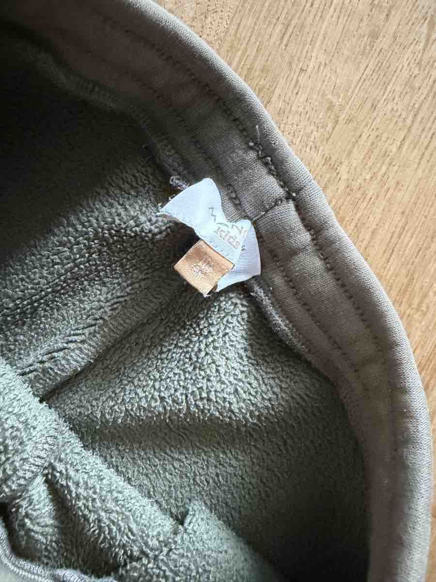 Pantaloni: 5 Jungen Trainerhosen Set – Usato da Zürich venduto da Agave_Sue 3