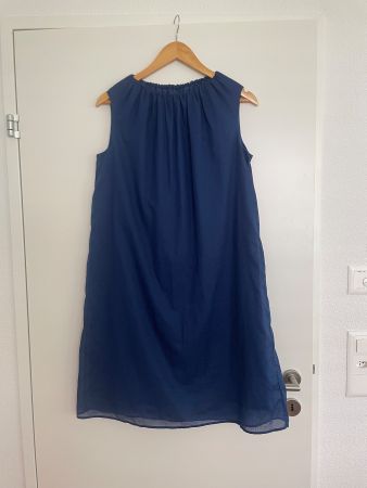 Kleid COS dunkelblau Grösse 36