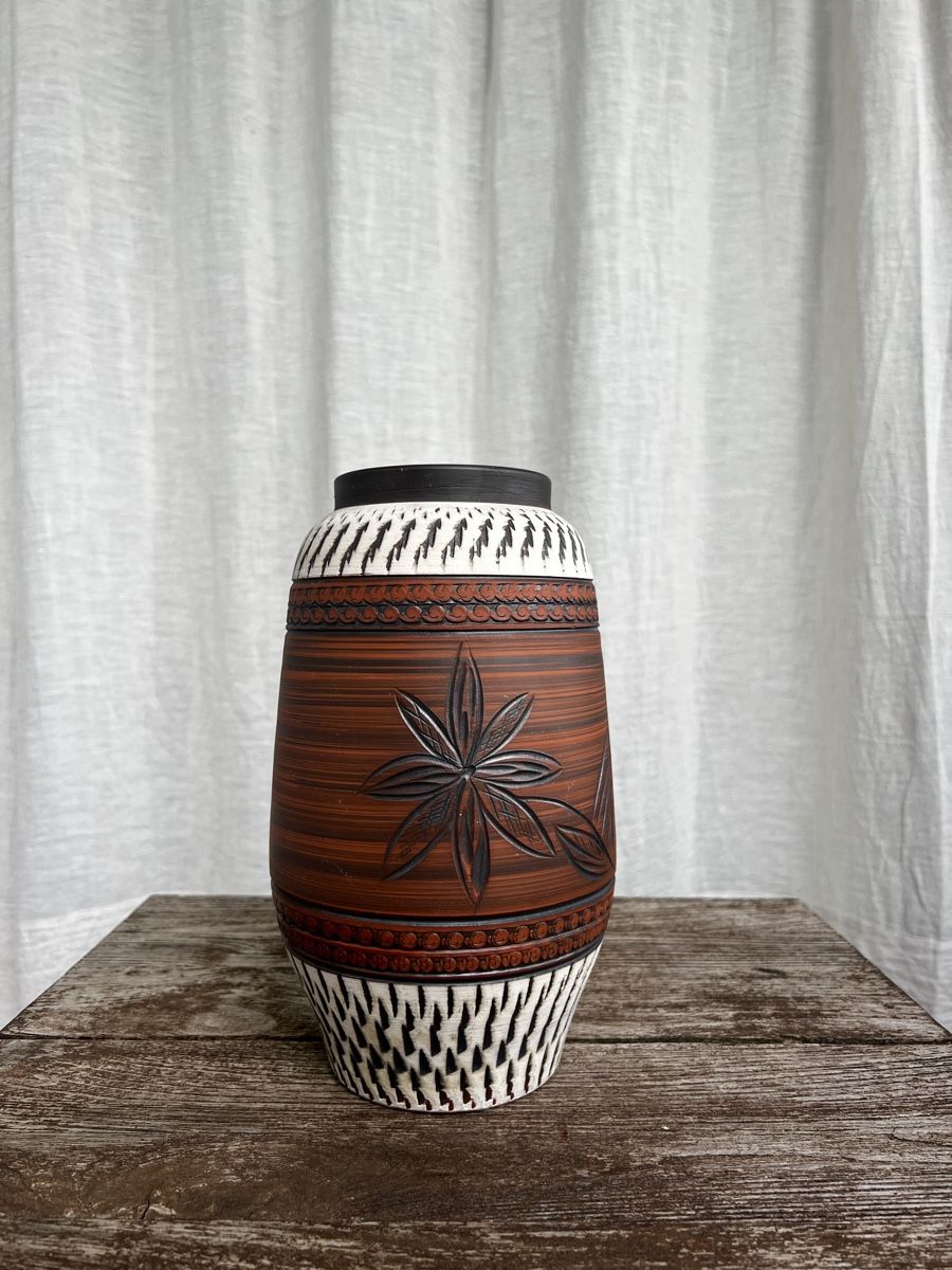 Vasi & Recipienti: Vintage Vase, Decora Sgraffito ceramic – Usato da Oberägeri venduto da Theonose74
