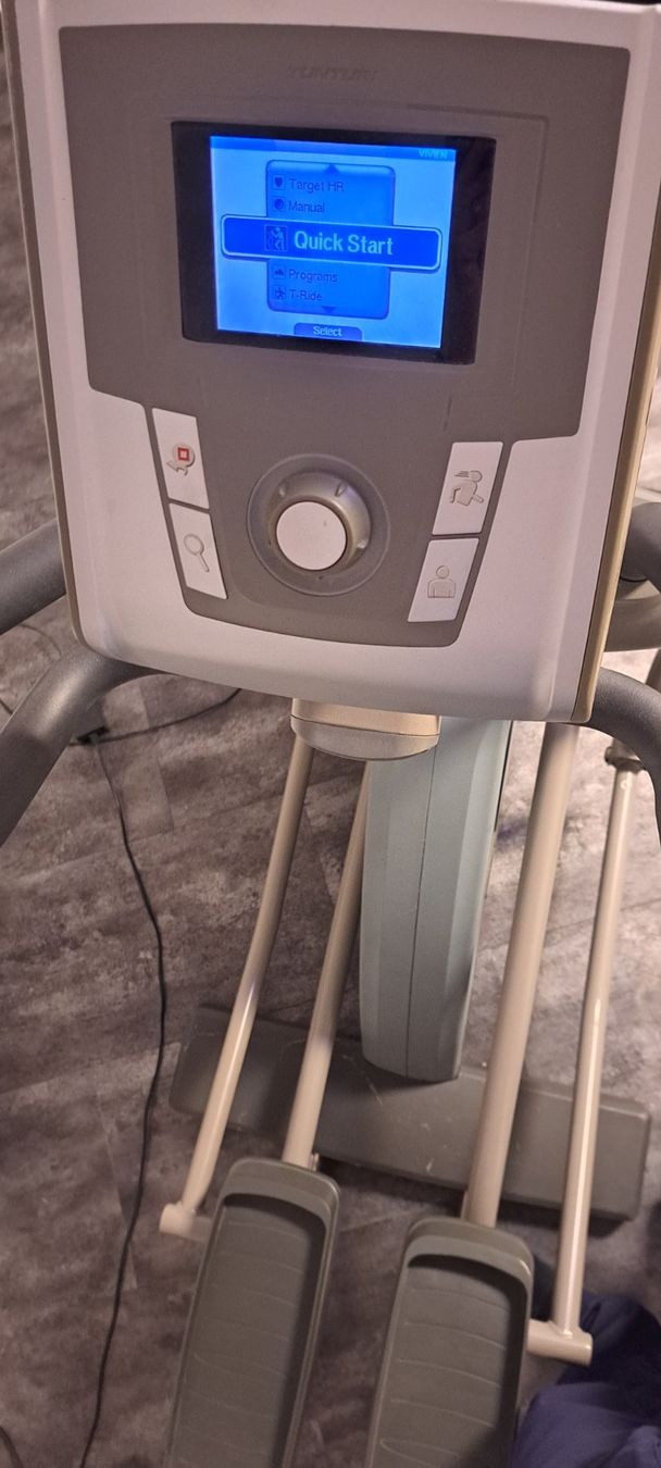 Tunturi Hometrainer: Crosstrainer Tunturi Heimtrainer Modell gebraucht – Usato da Rickenbach BL venduto da Boarderadi 5