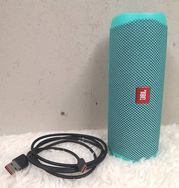JBL FLIP 5 - Lautsprecher 1