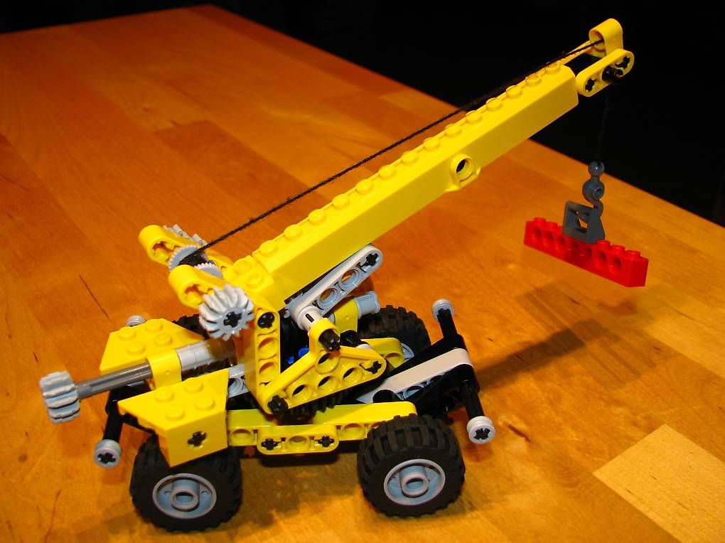 Lego Spielzeuge: Lego Technik 8270 Allrad Kran – Gebraucht aus Wangen b. Olten von Binggeli4 1