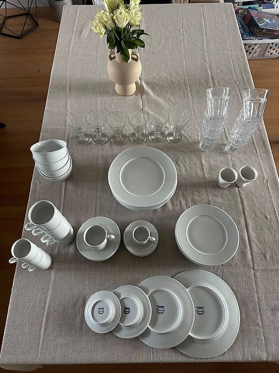 Geschirrsets: Geschirrset (57-teilig) – Gebraucht aus Bern von ilariamaria 1
