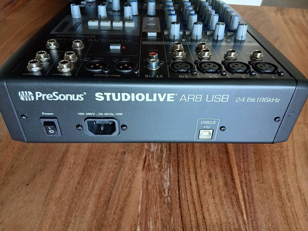 Console di mixaggio: PreSonus StudioLive AR8 USB, 8-Kanal Mischpult / Interface – Usato da Yverdon-les-Bains venduto da LoVely01 2