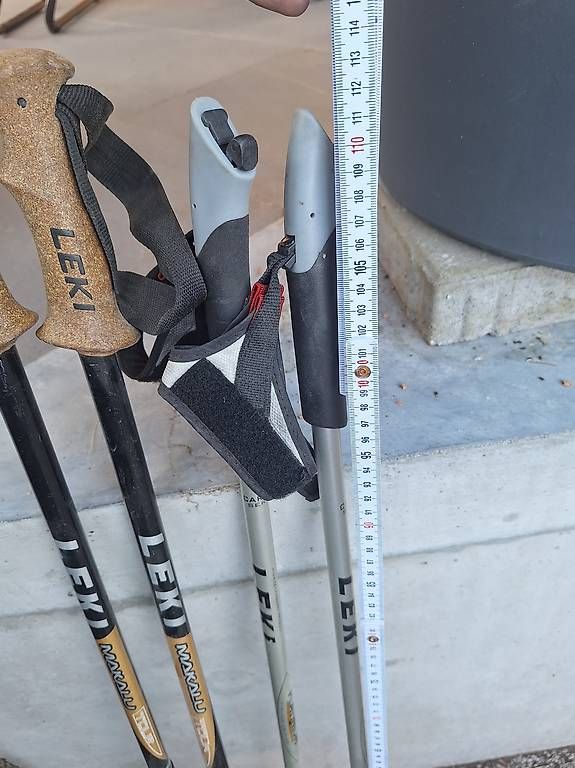 Bastoncini da trekking: Leki Wanderstöcke – Usato da Oberhelfenschwil venduto da Trini_06 1