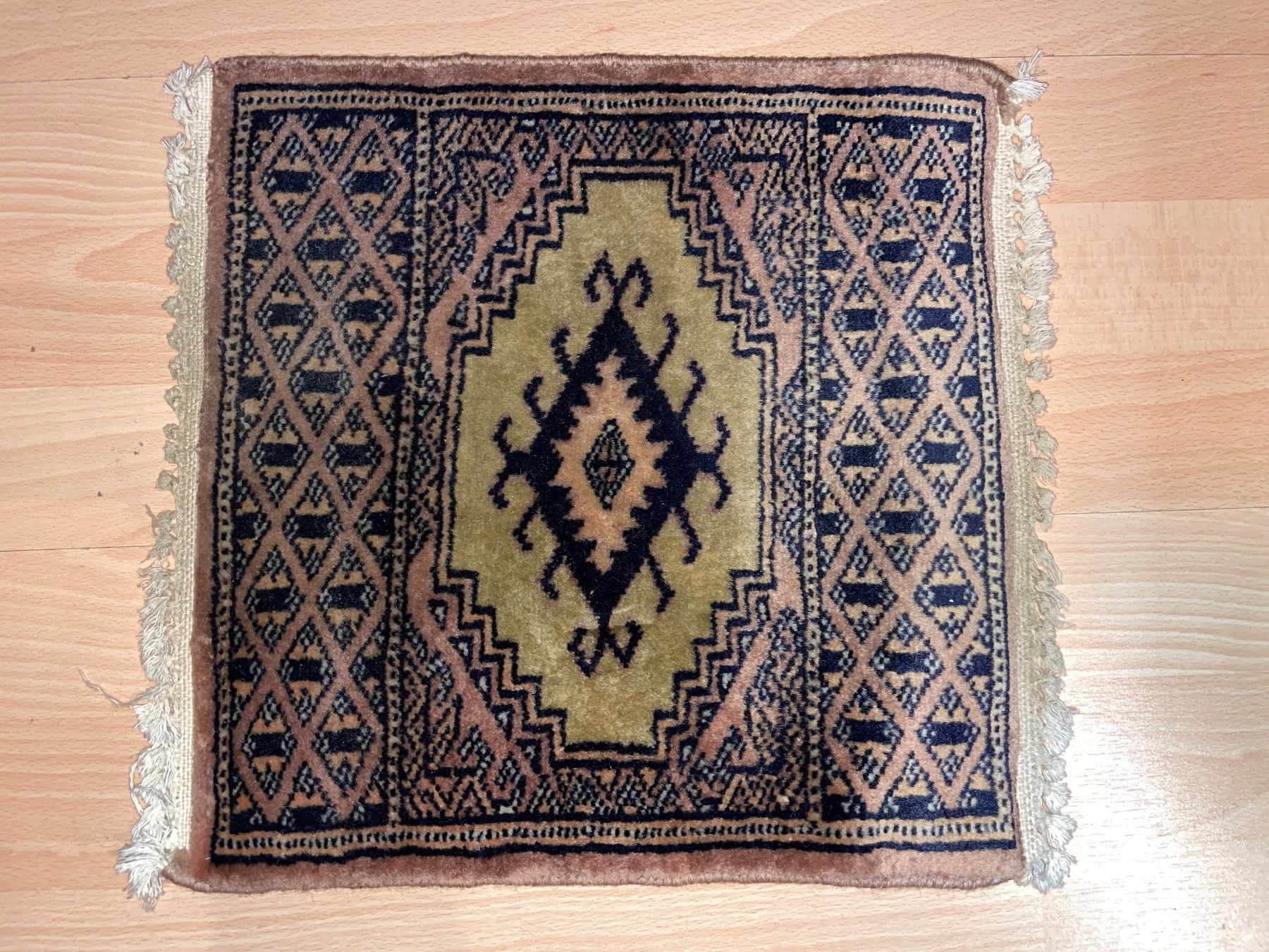 Tappeti: Tapis décoratif d'Orient vintage – Usato da Oron-la-Ville venduto da W.XIX